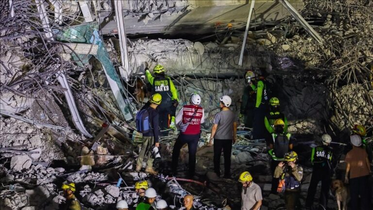 myanmarda-deprem-felaketi-4-cin-vatandasi-hayatini-kaybetti-wSYVZfVu.jpg